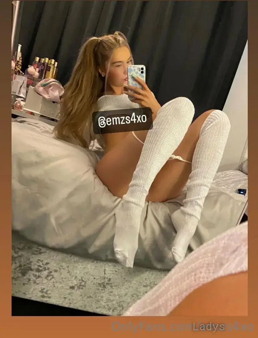 Beautiful nude girl emma mouat free po