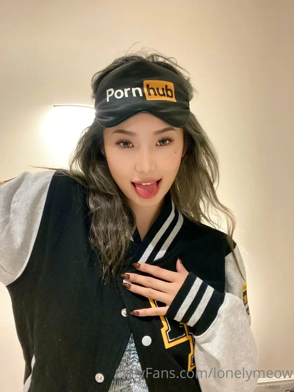 Beautiful nude girl lonely meow free pormn.