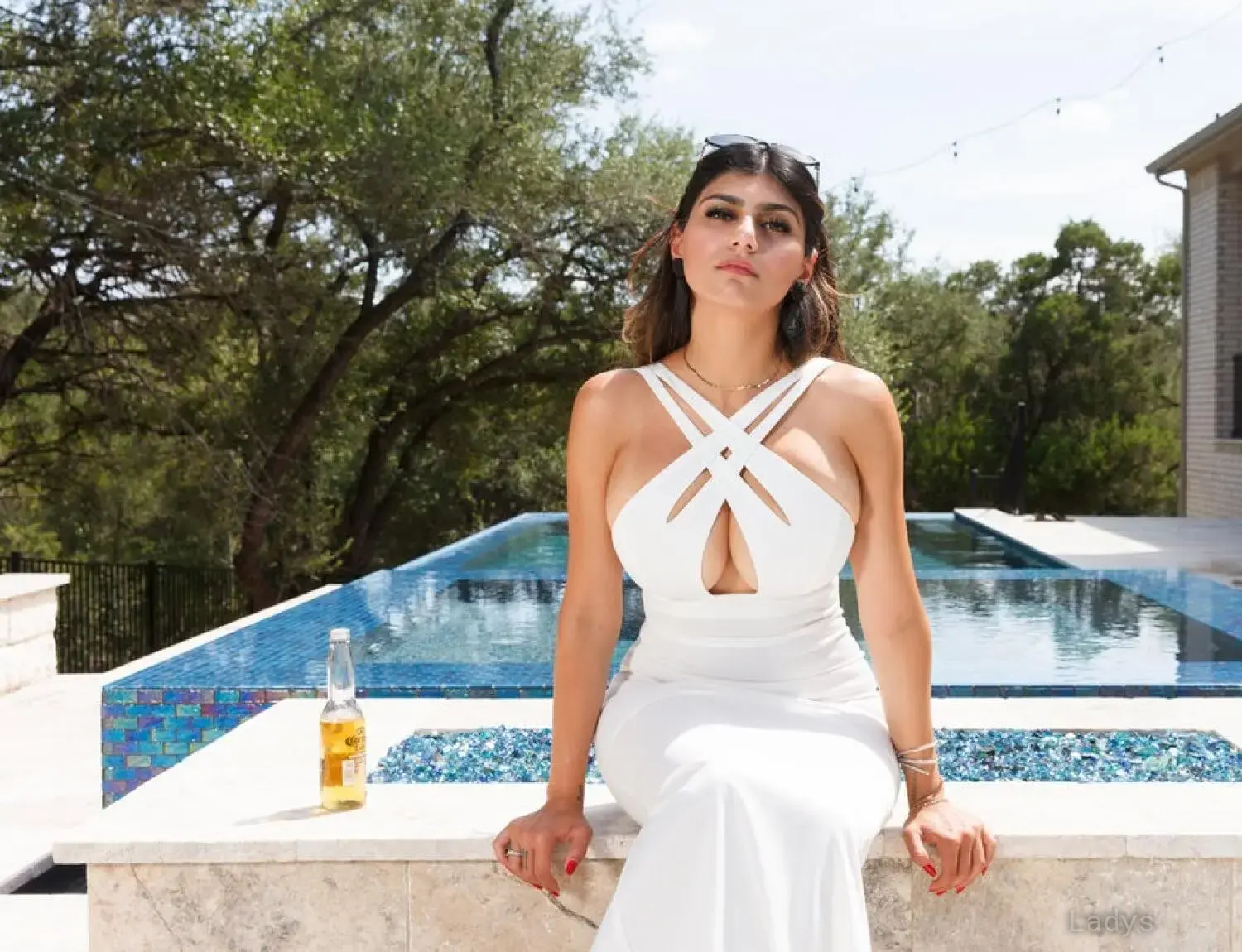 Mia Khalifa, new Nude photos and Porn videos