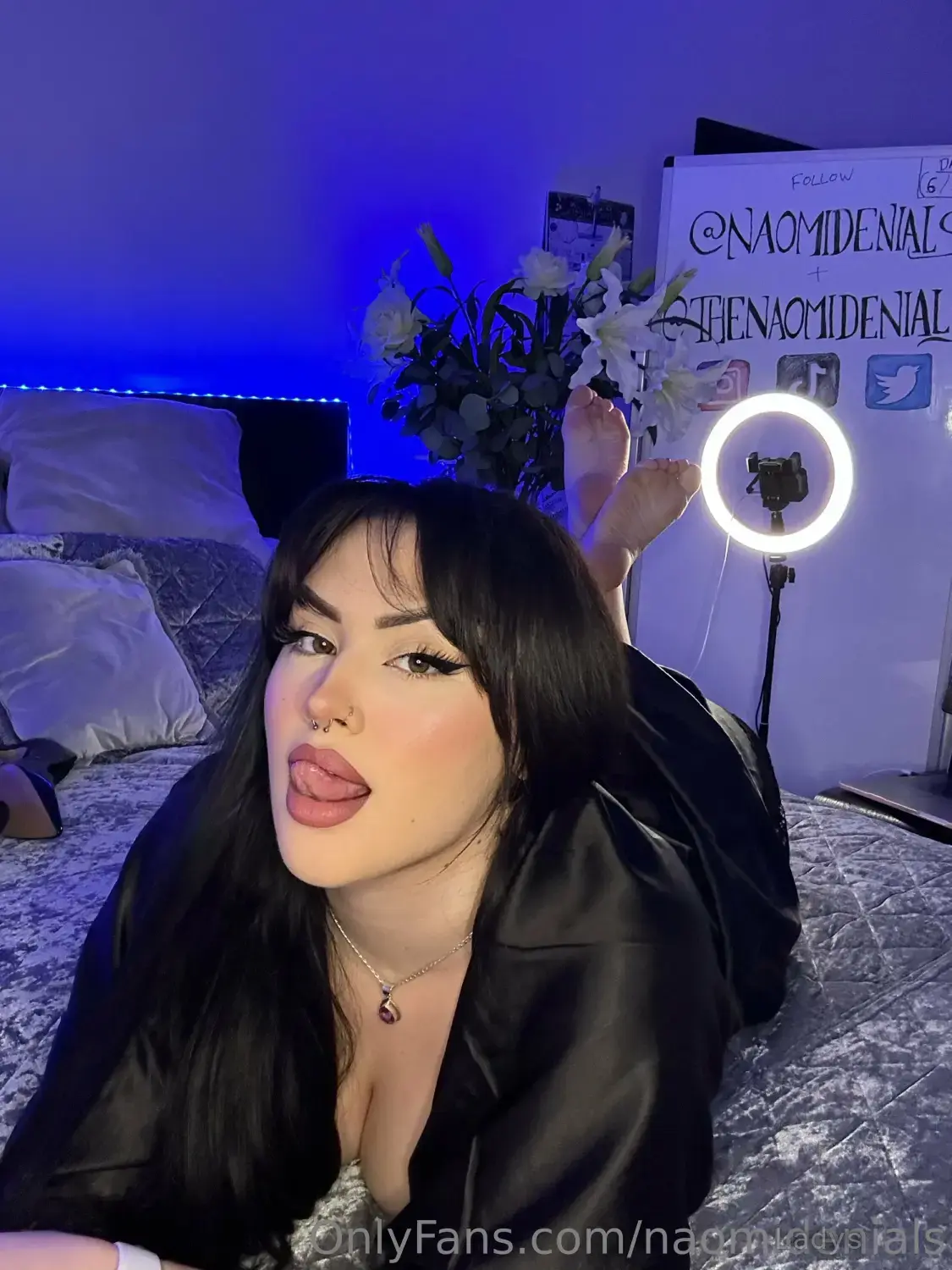 Beautiful nude girl naomi denials por n