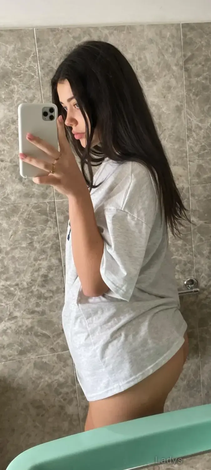 Beautiful nude girl vanessa.rhd leaked nude
